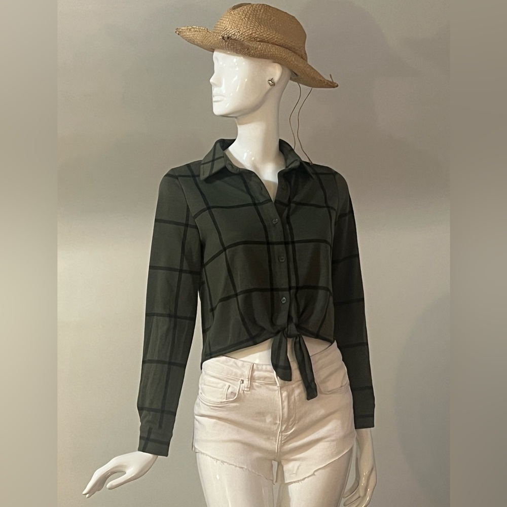 6- NWT Chocolate USA Green & Black & Maroon & Black Plaid Crop Tops Bundle of 6 - Picture 6 of 7